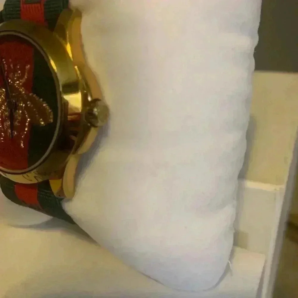 Gucci Watch - Picture 3 of 13
